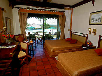 Paraa Safari Lodge: Standard Room Paraa Safari Lodge: Standard Room