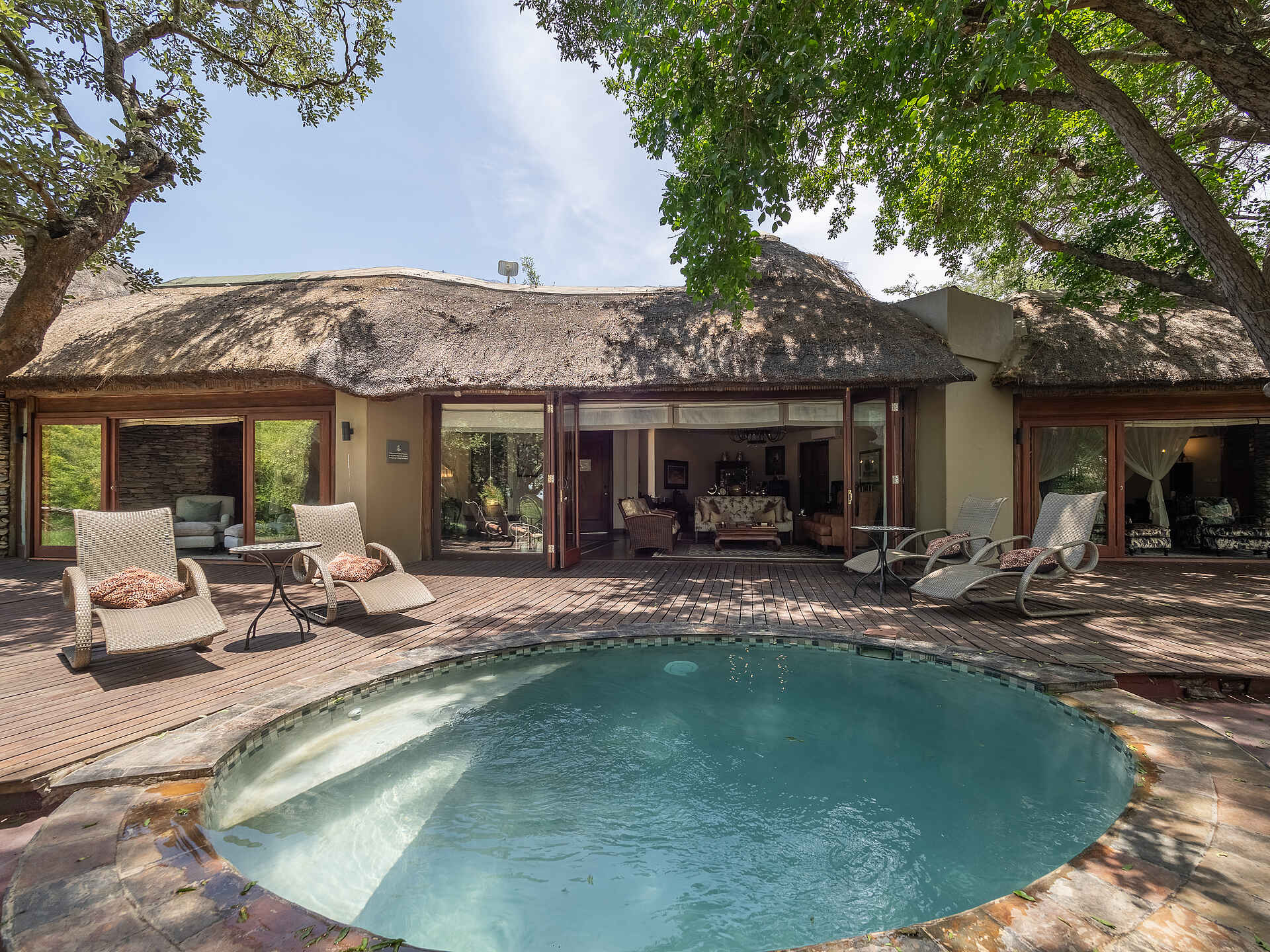 Tintswalo Safari Lodge: Der Pool der Baines Suite