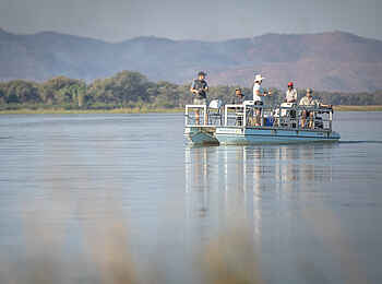 Chikwenya Camp: Motorbootexkursion