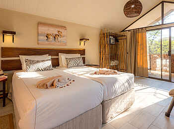 Taleni Etosha Village: Ein frisch hergerichtetes Bett Taleni Etosha Village: Ein frisch hergerichtetes Bett