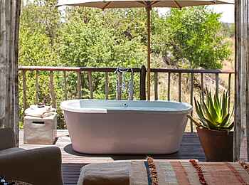 Four Seasons Safari Lodge: Wanne Four Seasons Safari Lodge: Wanne