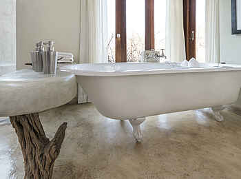 Impodimo Game Lodge: Luxury Suite Bad Impodimo Game Lodge: Luxury Suite Bad