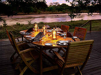 Kapamba Bushcamp: Abendessen Kapamba Bushcamp: Abendessen