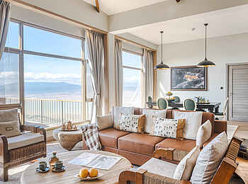 Ngorongoro Lodge Melia Collection: Wohnbereich der Royal Suite