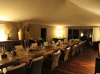 Sayari Camp: Abend im Speisezelt Sayari Camp: Abend im Speisezelt