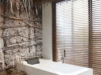 The Olive Exclusive: Caprivi - Badewanne