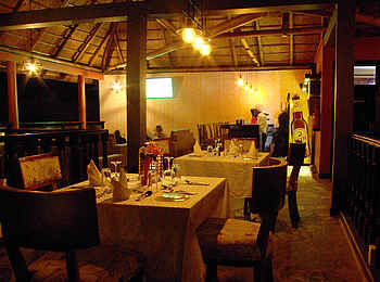 Five Volcanoes Boutique Hotel: Im Restaurant