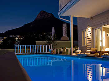 Sea Five Boutique Hotel: Swimming Pool Sea Five Boutique Hotel: Swimming Pool