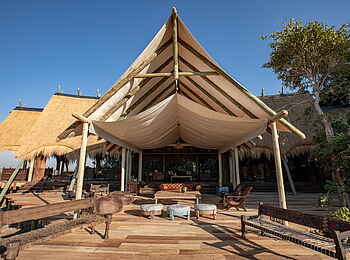 Selinda Camp: Loungezelt Außenansicht