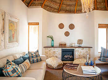 Azura Benguerra Island Retreat: Presidential Villa Lounge