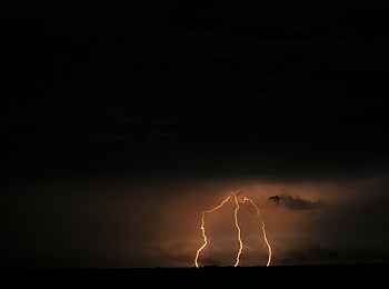 Mukambi Fig Tree Bush Camp: Ein Gewitter über dem Nationalpark
