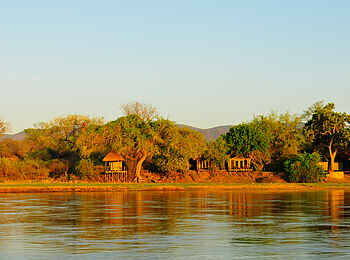 Royal Zambezi Lodge: Morgenlicht auf der Lodge
