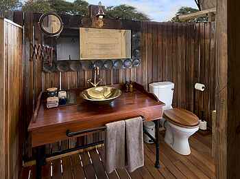 Somalisa Expeditions Camp: Das Bad halb im Freien