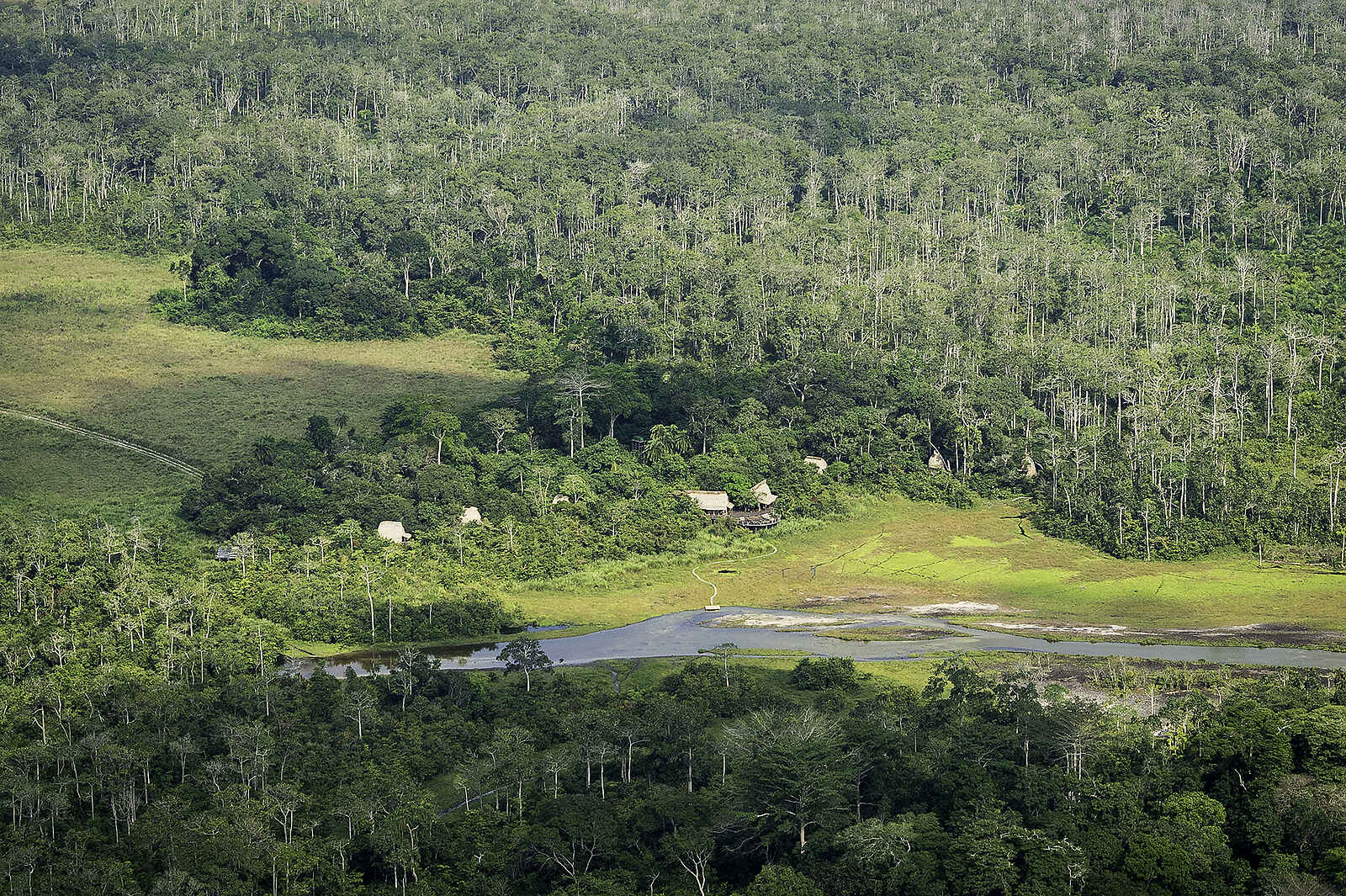 Lango Camp: Luftbild des Camps Lango Camp: Luftbild des Camps