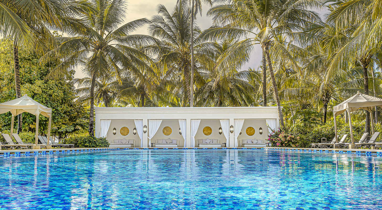 Baraza Resort & Spa Zanzibar: Poolbereich Baraza Resort & Spa Zanzibar: Poolbereich