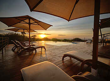 Elephant Gorge Camp: Sonnenuntergang über Pool
