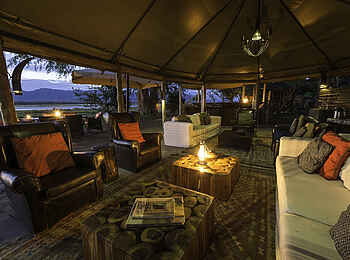 Ruckomechi Camp: Main Lounge Ruckomechi Camp: Main Lounge