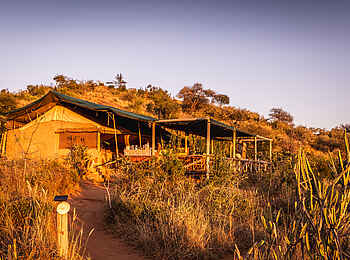 Laikipia Wilderness Main Camp: Blick auf den Zentralbereich Laikipia Wilderness Main Camp: Blick auf den Zentralbereich