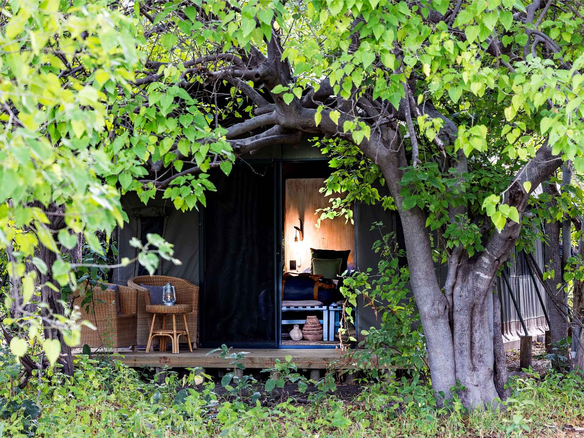 MmaTsebe Tented Camp: Gästezelt mit Veranda