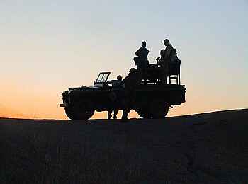 Mukambi Safari Lodge: Sunset Drive Mukambi Safari Lodge: Sunset Drive