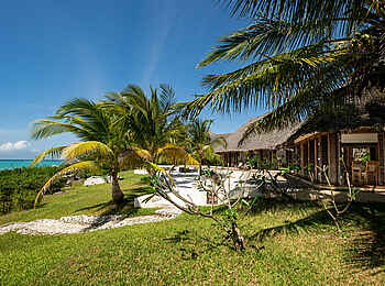 Qambani Luxury Resort: Garten