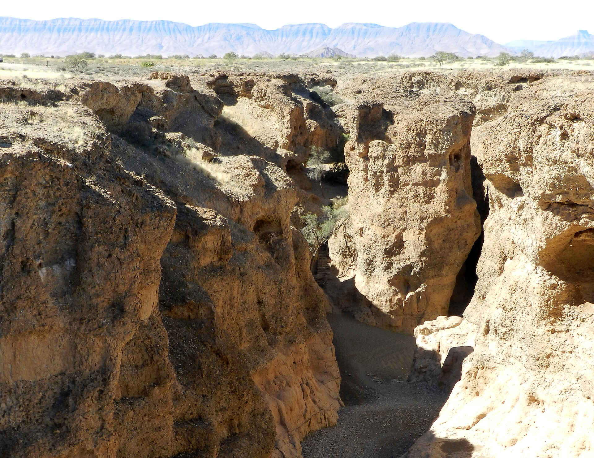 Heißluftballon, Namib, Namib Wüste, Namibia, Namib-Naukluft, Namib-Naukluft-Nationalpark, Natur, Naturwanderungen, Naukluftgebirge, Sanddünen, Sesriem, Sesriem-Canyon, Sesriem-Gate, Sossusvlei, Sossusvlei Lodge, Taleni Africa Tourism Holdings Ltd, Umwelt, Eco Award, Eco Award Namibia, Nachhaltigkeit, Adventure Center, Adventure Centre, Savanne, Wandern, afrikarma, afrikarma.de