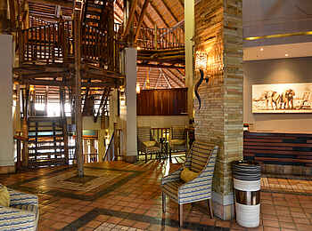 Victoria Falls Safari Lodge: Hauptbereich