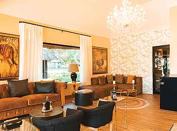 King's Camp: Die Lounge von Innen King's Camp: Die Lounge von Innen