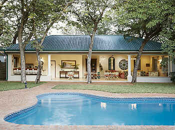 Batonka Guest Lodge: Am Pool Batonka Guest Lodge: Am Pool