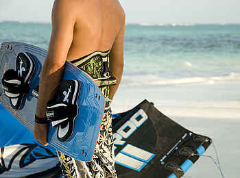 Breezes Beach Club & Spa Zanzibar: Kitesurfen