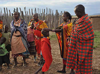 Encounter Mara Camp: Cultural Visit