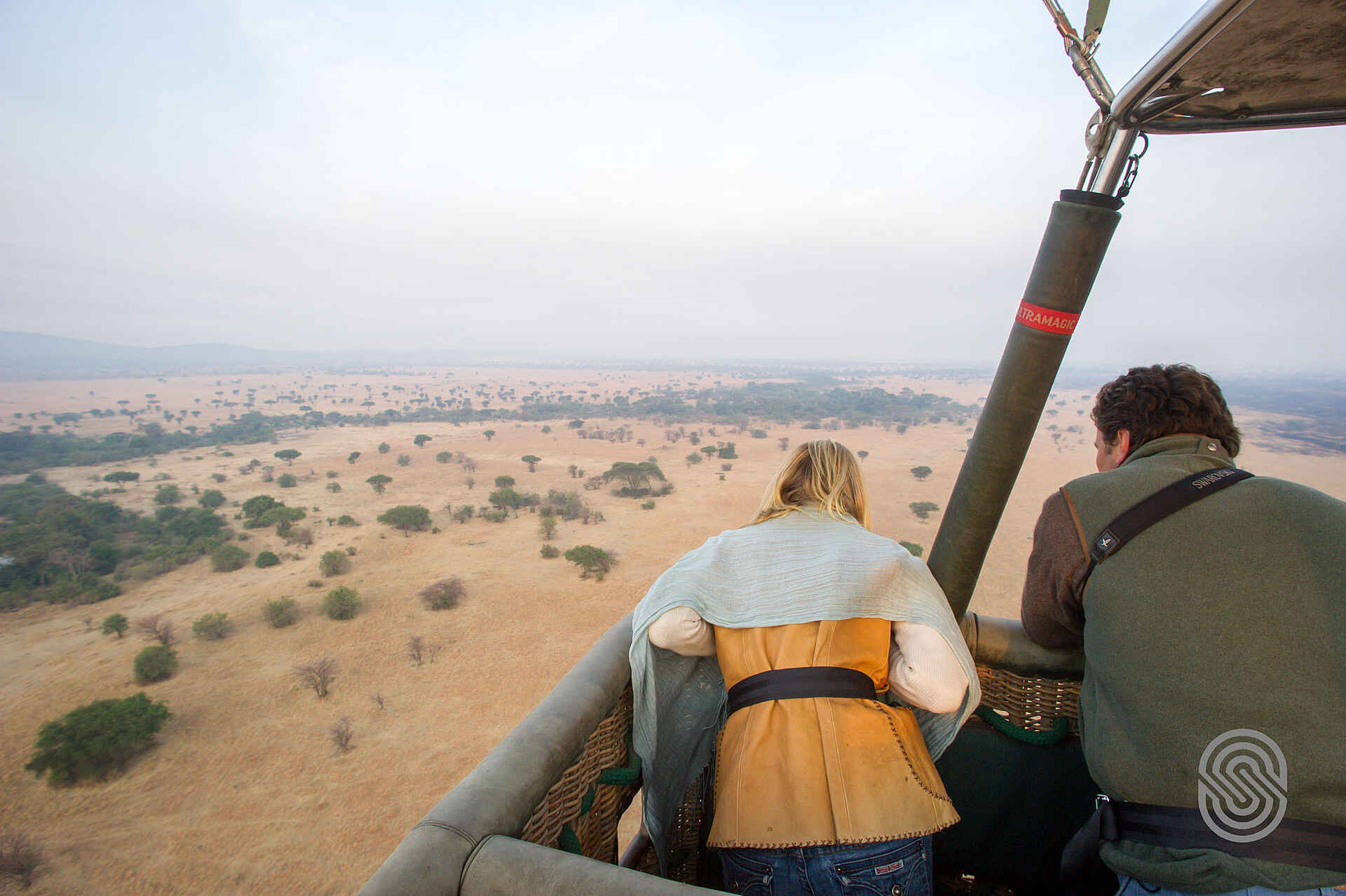 afrikarma, afrikarma Safaris, afrikarma.de, Grumeti, Grumeti River, Kirawira Serena Camp, Safari, Serena Hotels, Serengeti, Aktivitäten, Heißluftballon, Landschaft, Luftbild, Afrikarma Safaris - Wildnis. Hautnah.