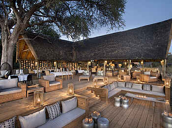 Sable Alley Camp: Das Außendeck Sable Alley Camp: Das Außendeck