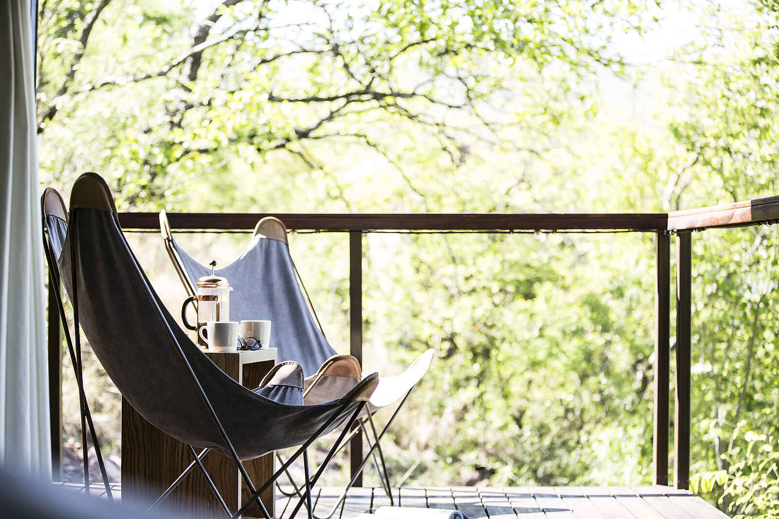 Marataba Mountain Lodge: Gemütliche Stühle auf der Terrasse Marataba Mountain Lodge: Gemütliche Stühle auf der Terrasse