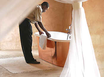 Royal Zambezi Lodge: Vorbereitung für ein Bad