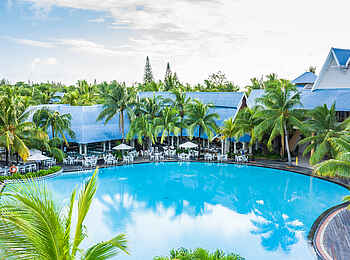 Victoria Beachcomber Resort and Spa: Poolbereich Victoria Beachcomber Resort and Spa: Poolbereich