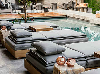 Cheetah Plains Mvula House: Pool mit Blick auf die Boma Cheetah Plains Mvula House: Pool mit Blick auf die Boma