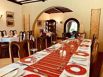 Mt. Meru Game Lodge: Restauranttisch