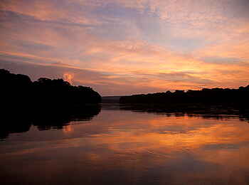 Sangha Lodge: Abendstimmung über dem Fluss Sangha Lodge: Abendstimmung über dem Fluss