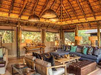 Camp Moremi: In der Lounge Camp Moremi: In der Lounge