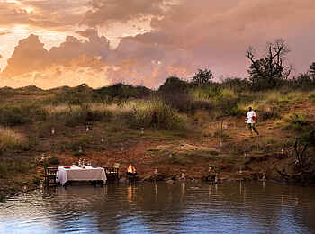 Morukuru River House: Speisen in der Natur Morukuru River House: Speisen in der Natur