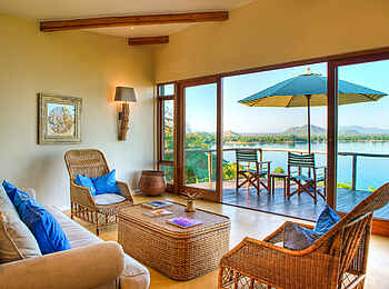 Pumulani Lodge: Private Lounge und Veranda