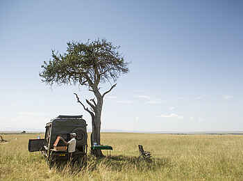 Sala's Camp: Vorbereitungen für ein Buschfrühstück Sala's Camp: Vorbereitungen für ein Buschfrühstück