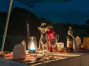Losokwan Camp: Candlelight-Dinner
