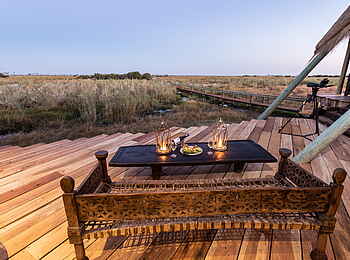 Selinda Camp: Terrasse mit Aussicht