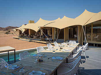 Hoanib Skeleton Coast Camp: Dining outside