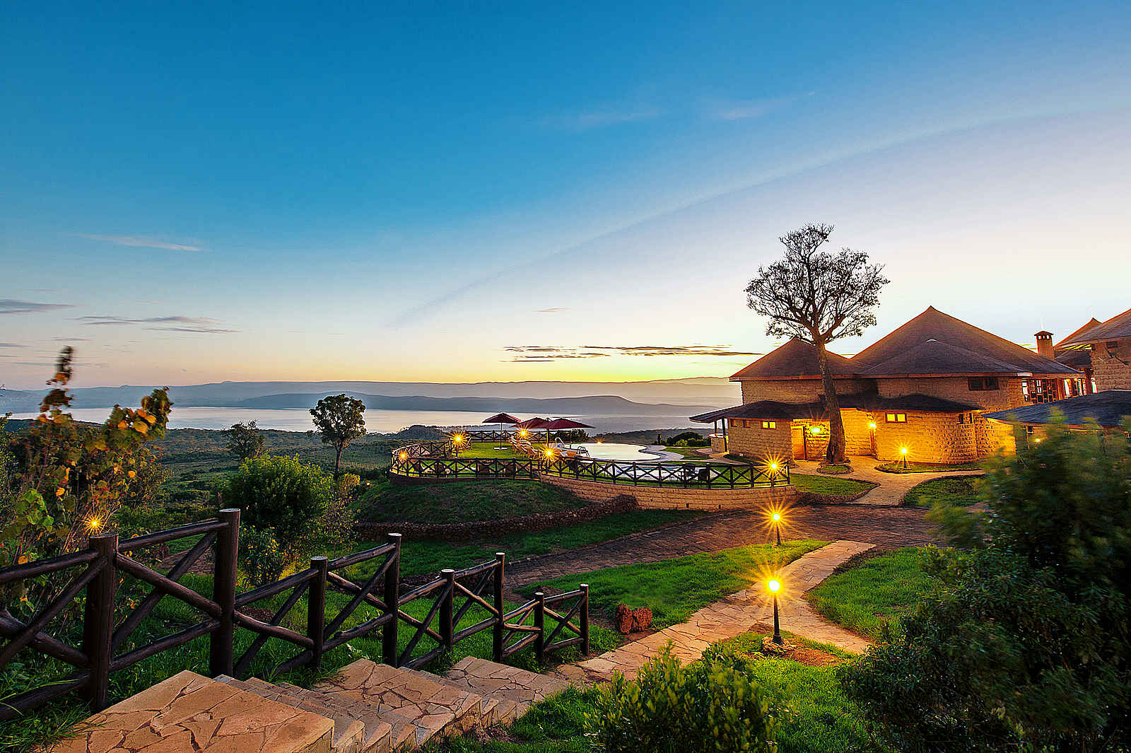 Lake Nakuru Sopa Lodge: Außenansicht Lake Nakuru Sopa Lodge: Außenansicht
