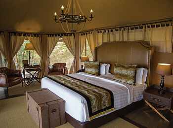 Ole Serai Luxury Camp - Seronera: Gästezelt mit Doppelbett Ole Serai Luxury Camp - Seronera: Gästezelt mit Doppelbett
