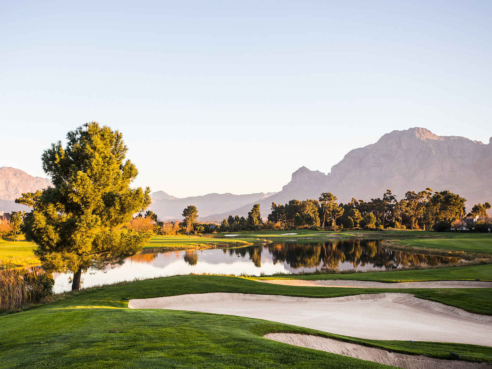 Pearl Valley Jack Nicklaus Signature Golf Course: malerische Lage Pearl Valley Jack Nicklaus Signature Golf Course: malerische Lage