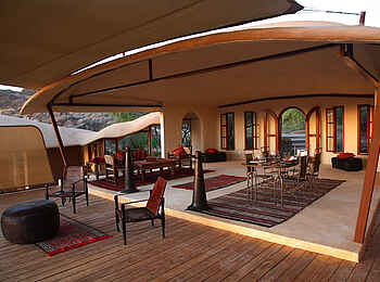 Saruni Samburu: Lounge einer Familienvilla